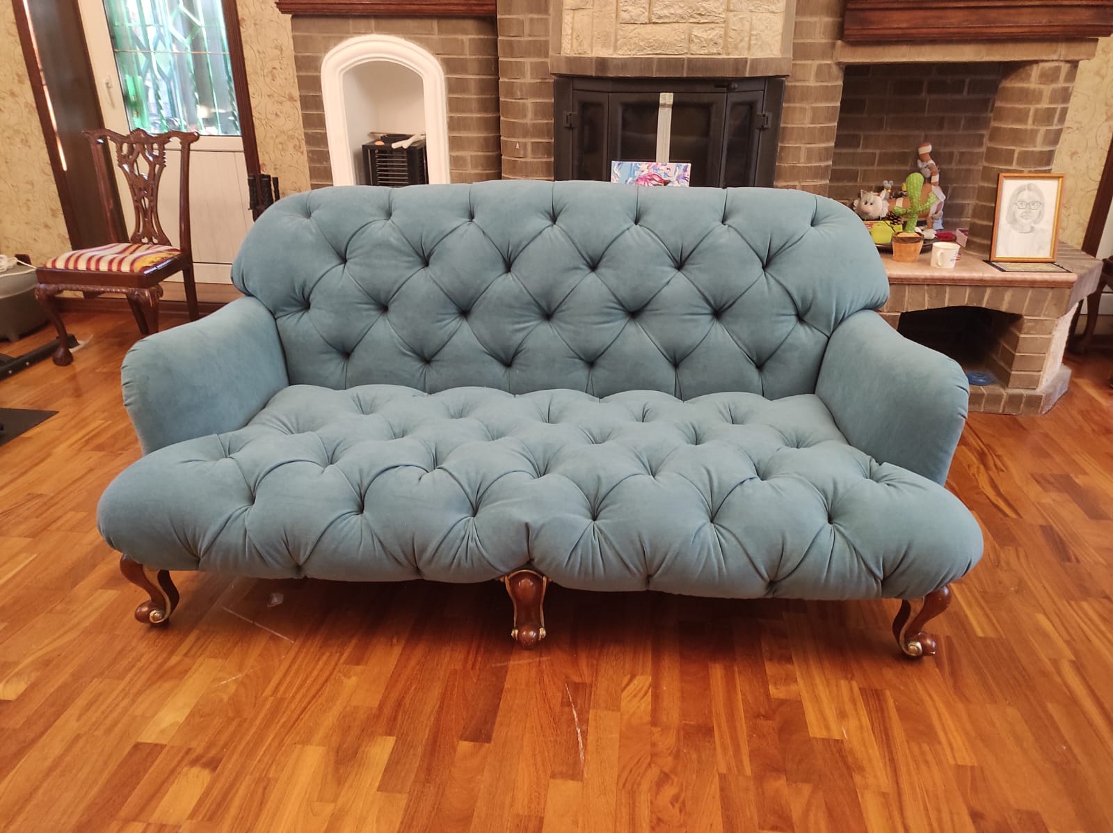 Обивка дивана. Светлоград